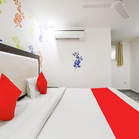 My Comfortable Hotel Neu-Delhi Exterior foto