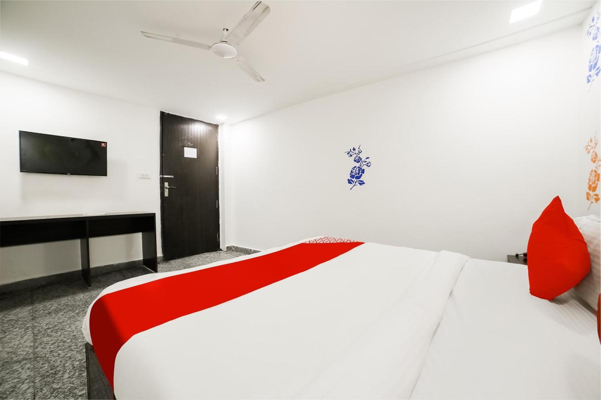 My Comfortable Hotel Neu-Delhi Exterior foto